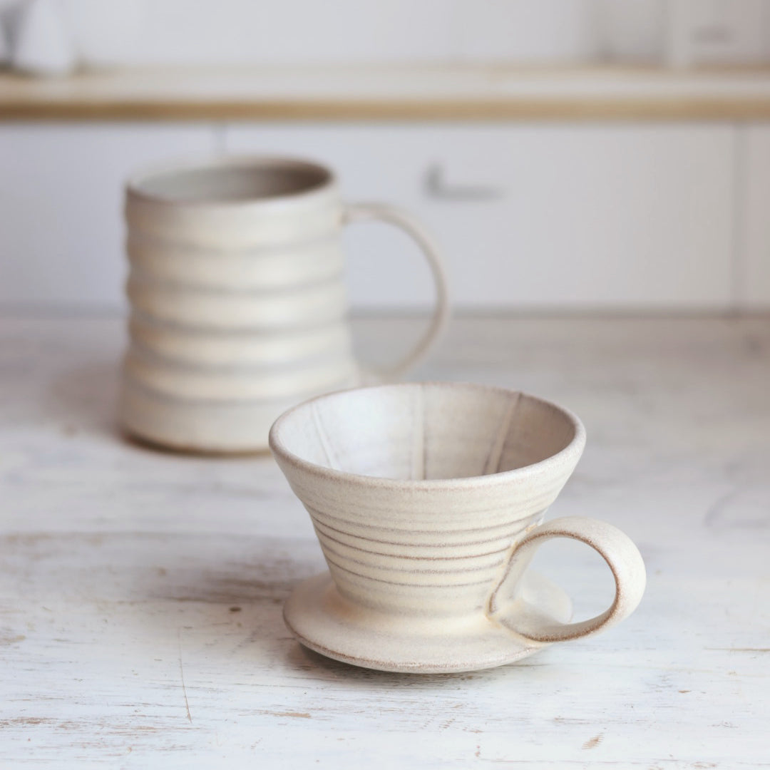 V60 Coffee Dripper - Fully Glazed in 2 Color Options