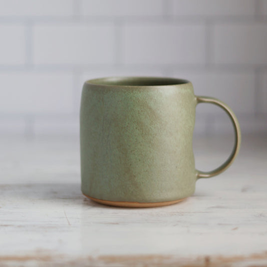 Smooth Mug in Sage Green