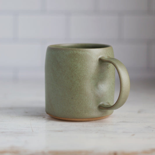 Smooth Mug in Sage Green
